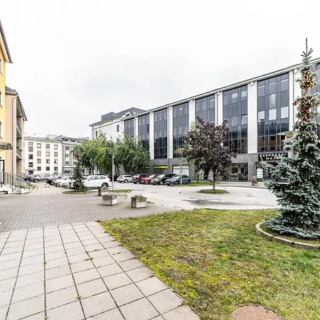 Dana-entire Very Quiet And 2 *