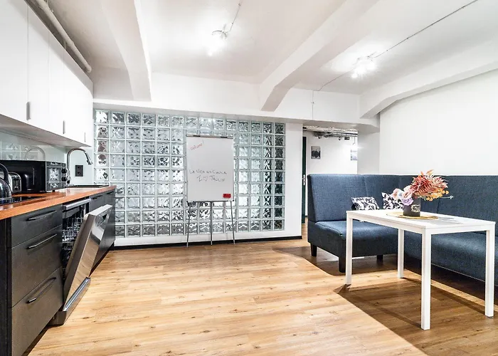 Dana-entire Very Quiet And 2 Apartamento Tallin