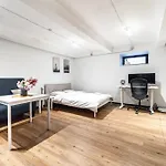 Appartement Dana-entire Very Quiet&central 2 *